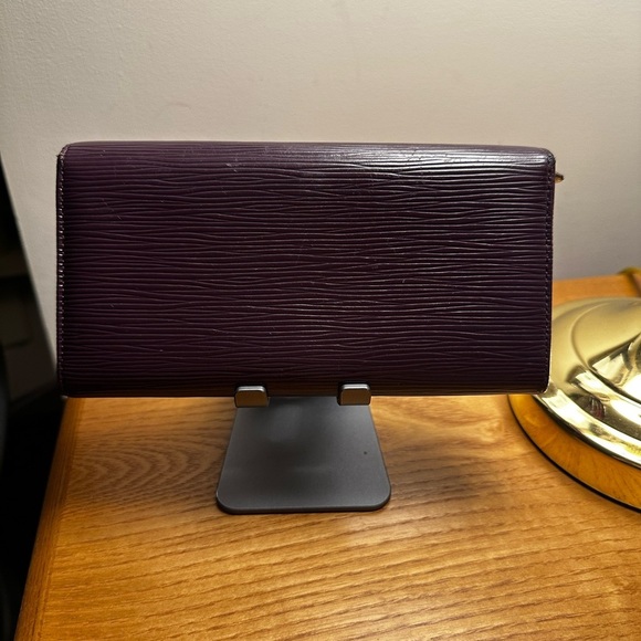 Louis Vuitton Purple Epi Leather Long Wallet. EUC. - Picture 5 of 8